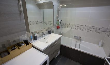 salle de bain rénovée baignoire